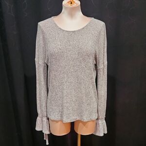 Women's Knit Top With Bell Sleeves‎
